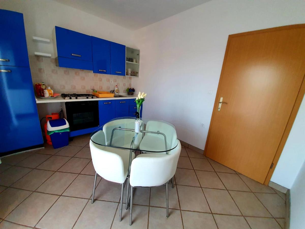 Apartmani Desnica Kruševo 외부 사진