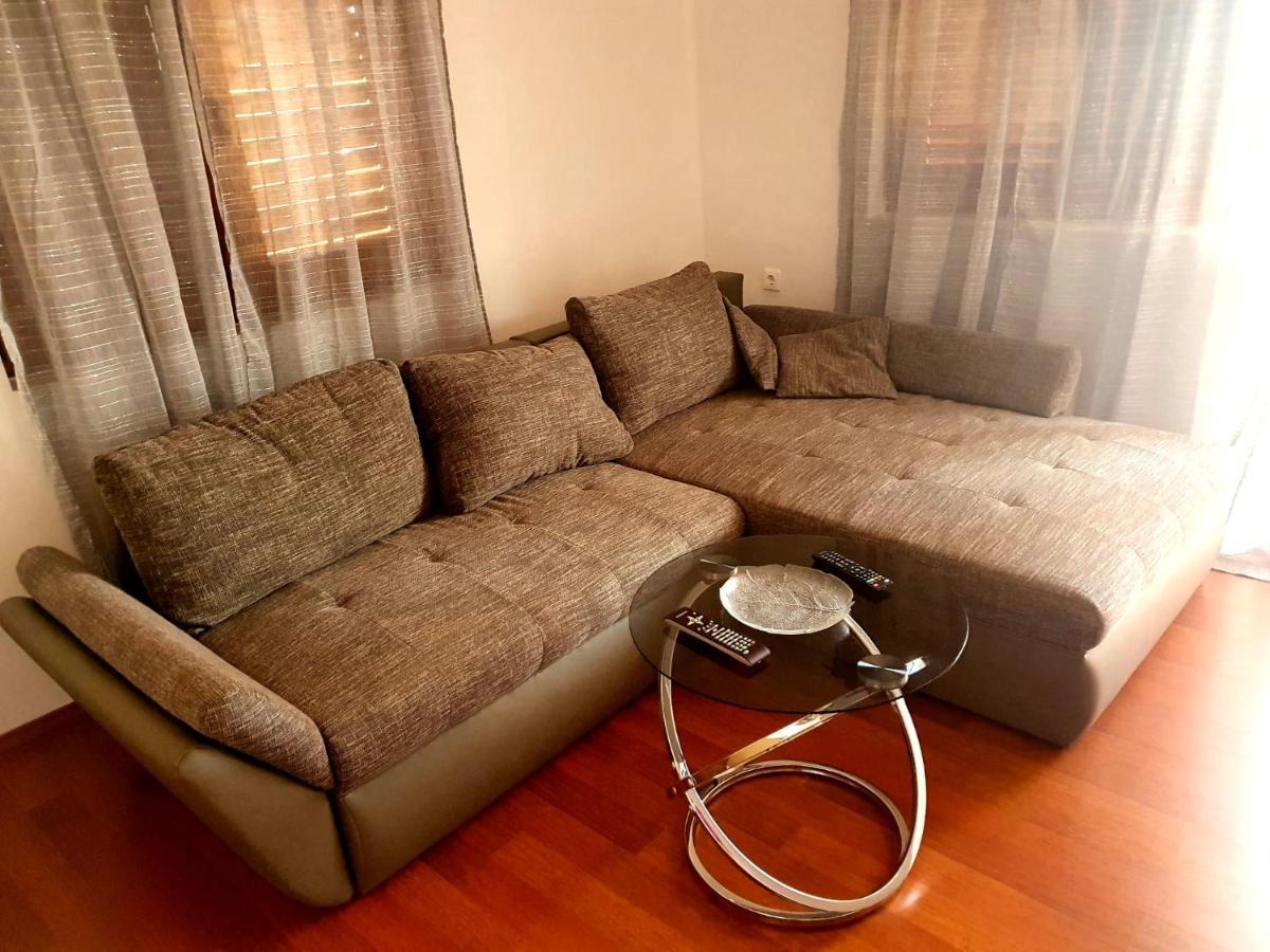 Apartmani Desnica Kruševo 외부 사진