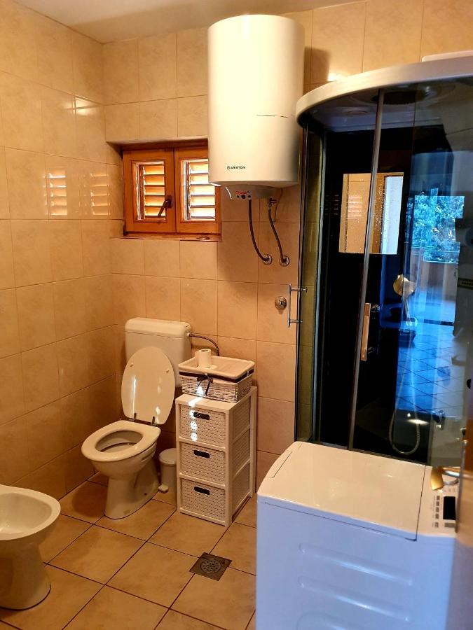 Apartmani Desnica Kruševo 외부 사진