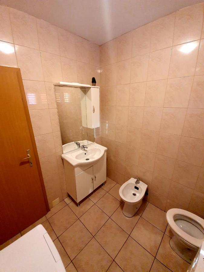 Apartmani Desnica Kruševo 외부 사진
