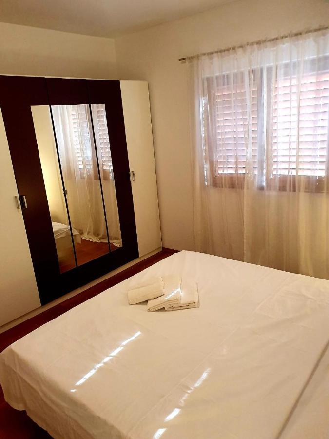 Apartmani Desnica Kruševo 외부 사진